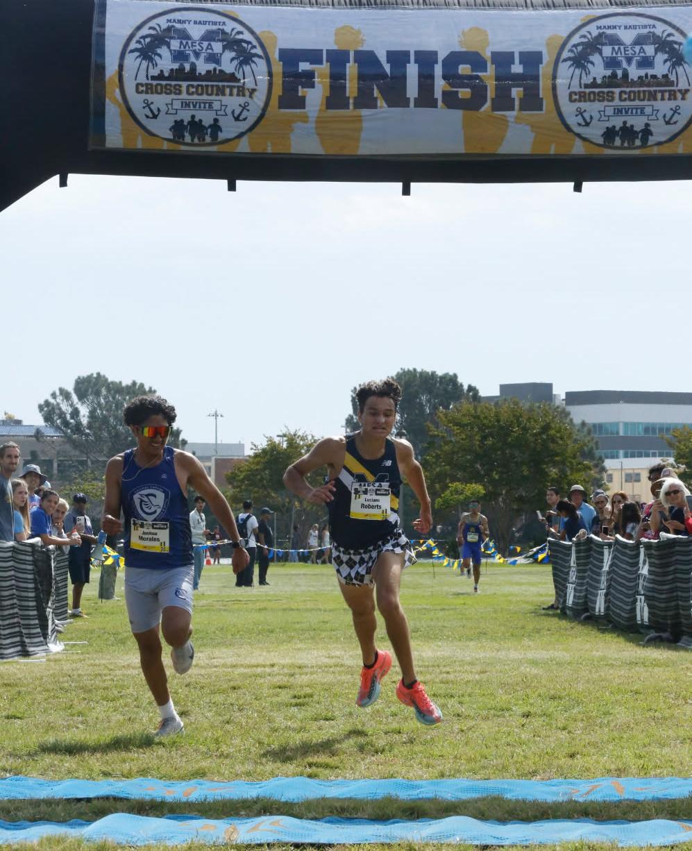 Cerritos Joshua Morales in his final sprint to win the Bautista Invitational (photo courtesy of Bo Navarro).